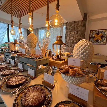 Alojamento de Acomodação e Pequeno-almoço Romantic Relais 4*